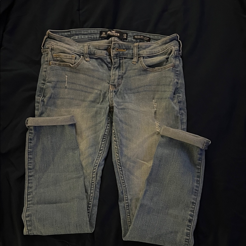 Hollister Women's Light Blue Cropped Jeans